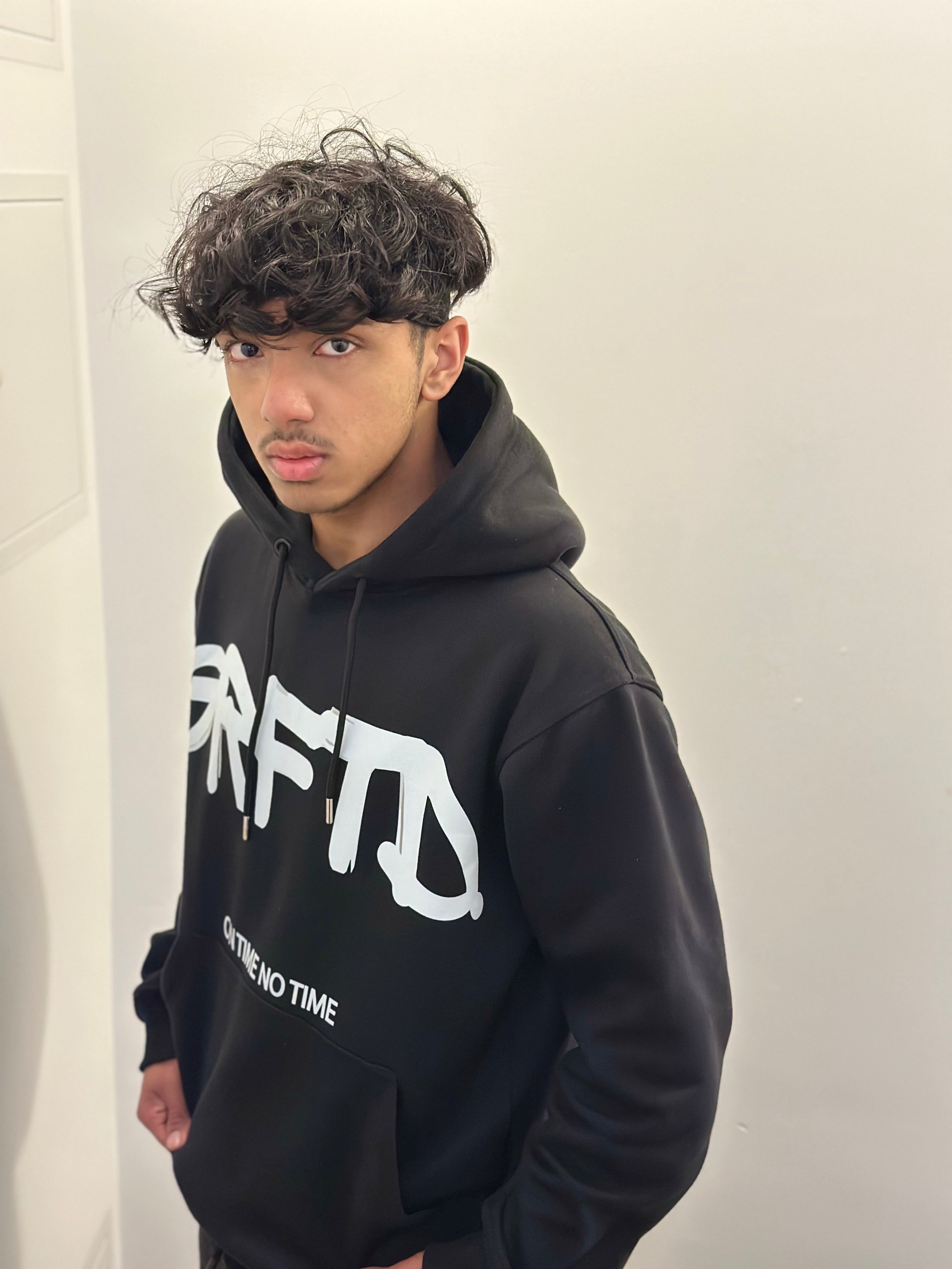 GRFTD - BURNT OUT - HOODIE.